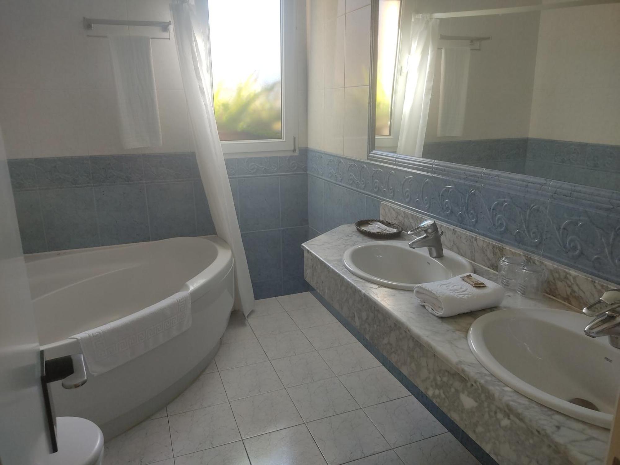 Hotel Suite Miono Castro Urdiales Dış mekan fotoğraf